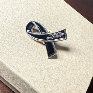 Black forever in our hearts pin‎ cancer awareness